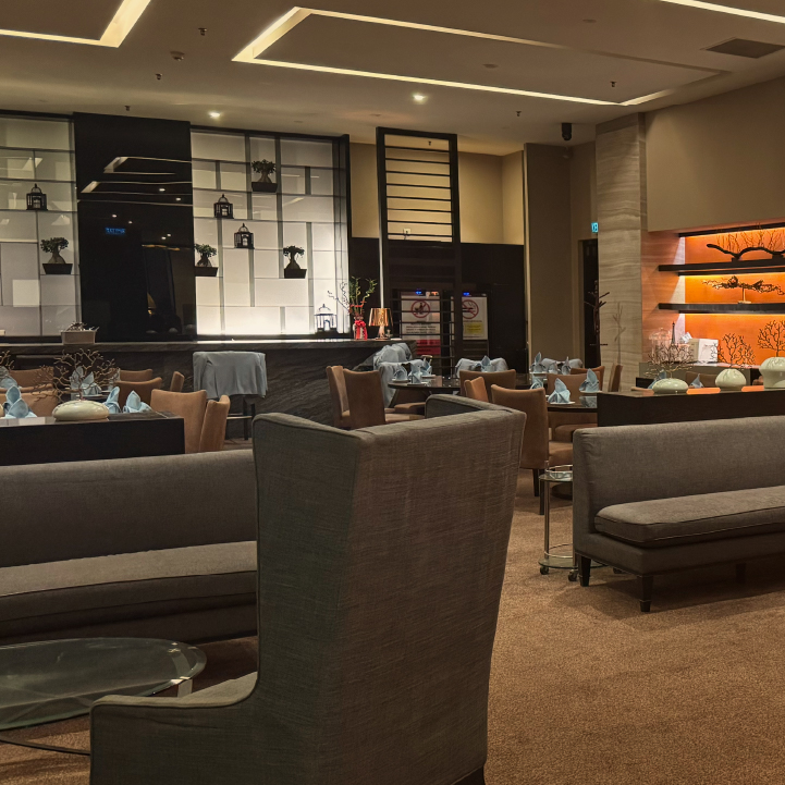 [NEW] The Grand Lounge